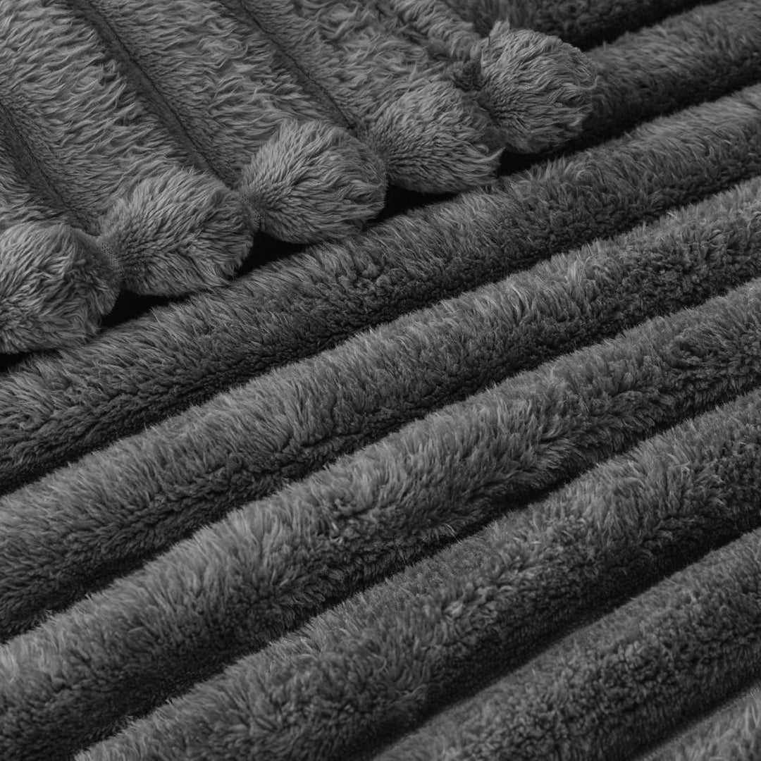 Super Soft Fleece Throw Blanket